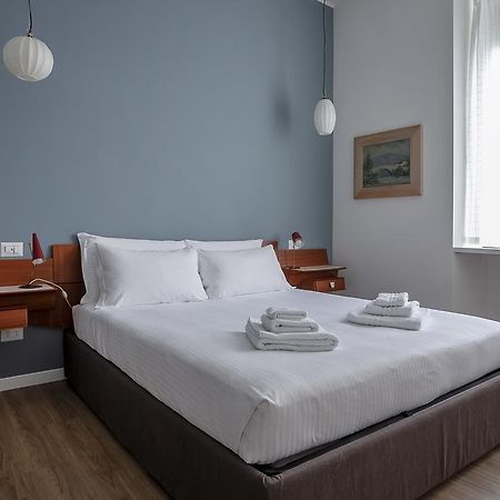 Italianway-Teglio Apartment Milan Bagian luar foto