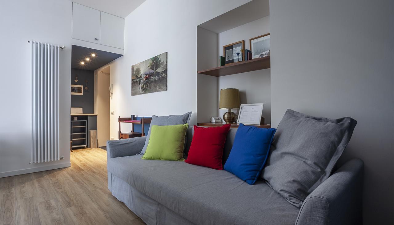 Italianway-Teglio Apartment Milan Bagian luar foto